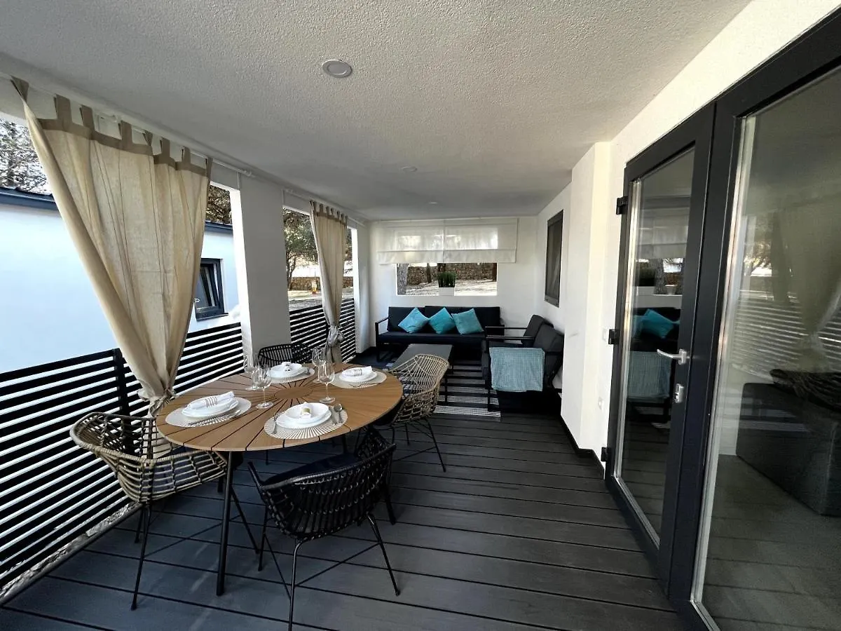 **** Campsite Luxury Mobile Home Pretty Green - Premium - Oaza Mira Resort -50 M From The Beach Drage Croatia
