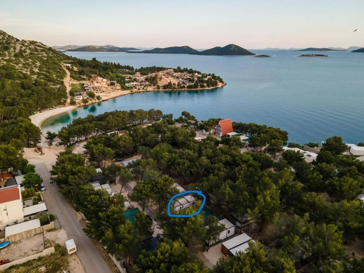 Campsite Luxury Mobile Home Pretty Green - Premium - Oaza Mira Resort -50 M From The Beach Drage
